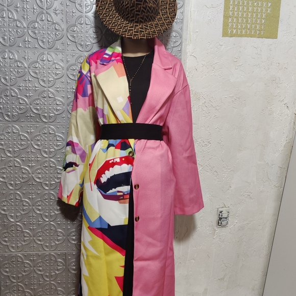 Marilyn Monroe Print Coat - Picture 3 of 9